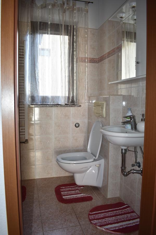 Ante Apartment *