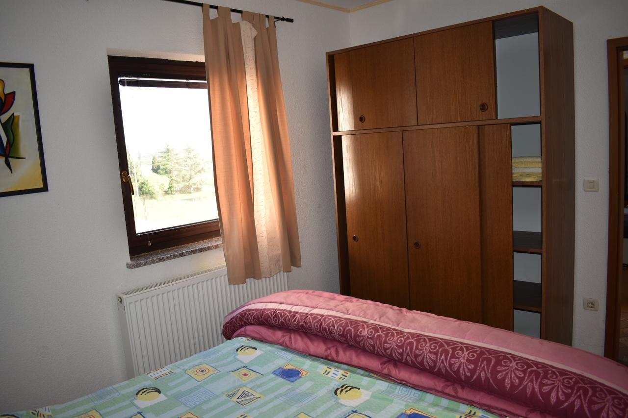 Ante Apartment *