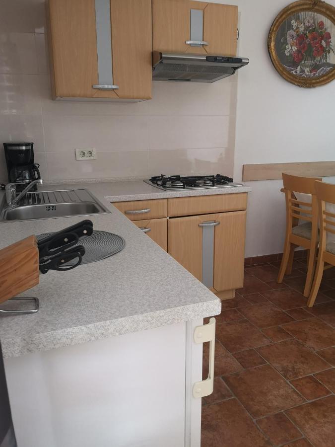 Apartment Ante *
